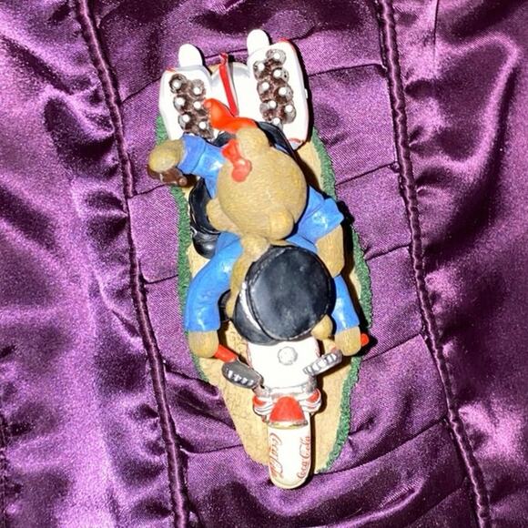 Hamilton Coca Cola Collection Take Off With Refreshing Coca-Cola Taste Figurine - Picture 8 of 10